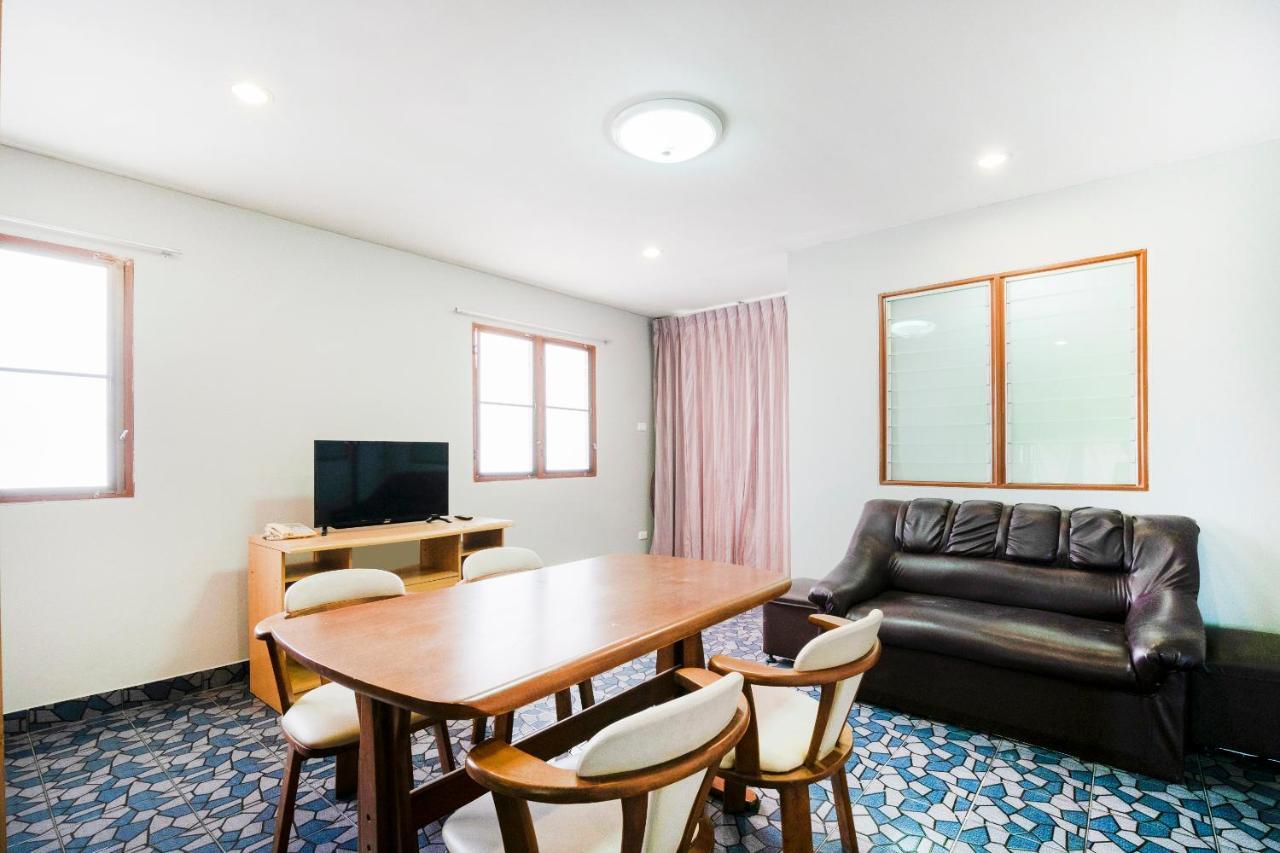 Oyo 663 Green Beach Room Pattaya Esterno foto
