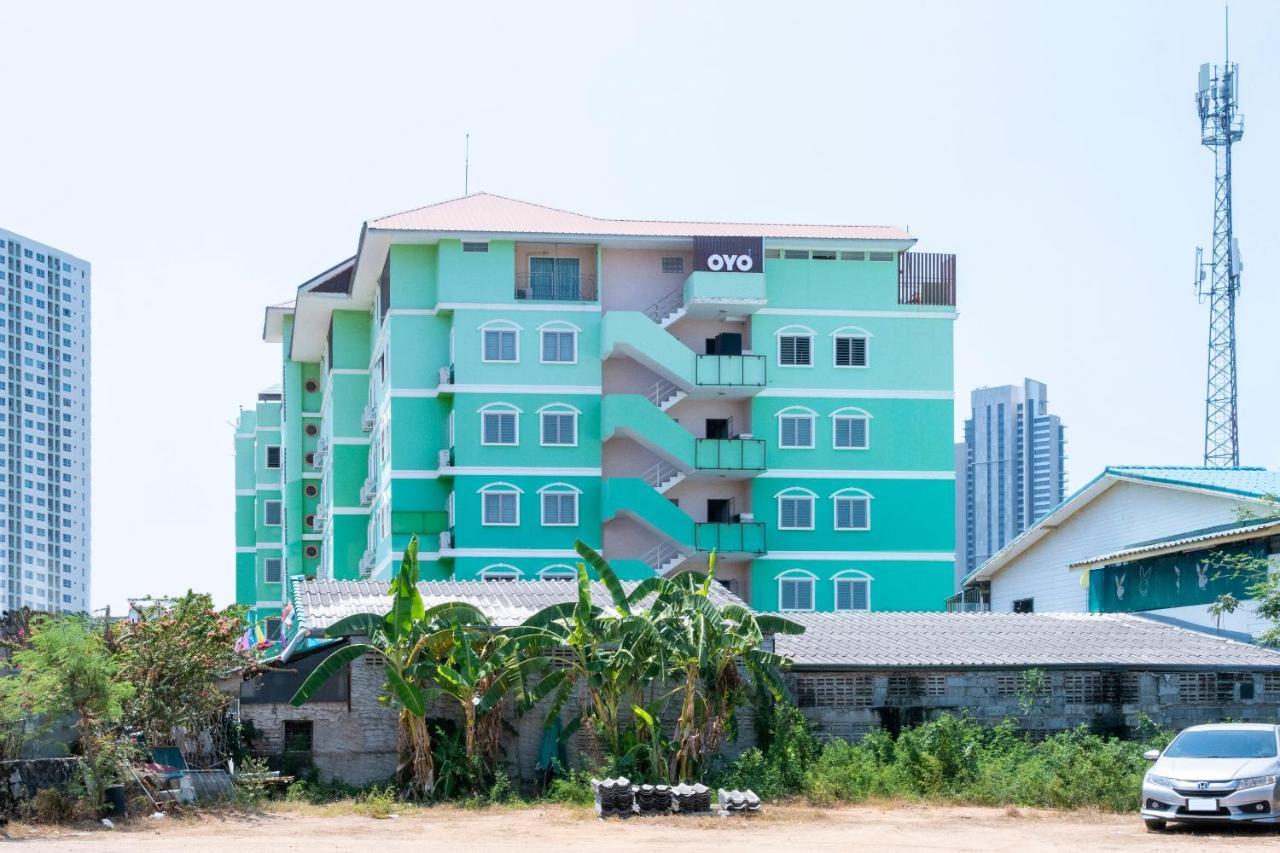 Oyo 663 Green Beach Room Pattaya Esterno foto