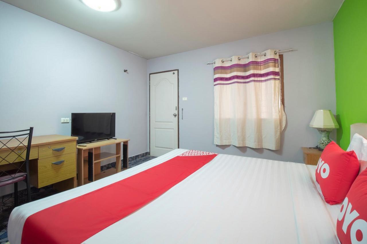 Oyo 663 Green Beach Room Pattaya Esterno foto